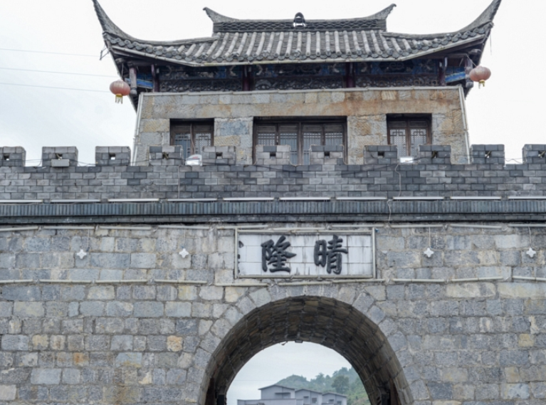 寻找中国古城,安南二十四道拐游记 晴隆古称安南,于是这里叫做"安南