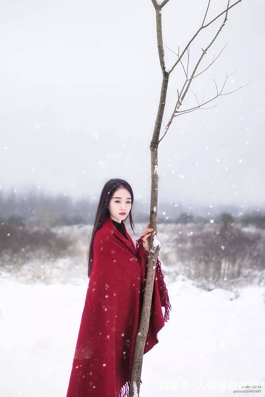 人像摄影摆雪景姿(雪景人像摄影获奖作品)