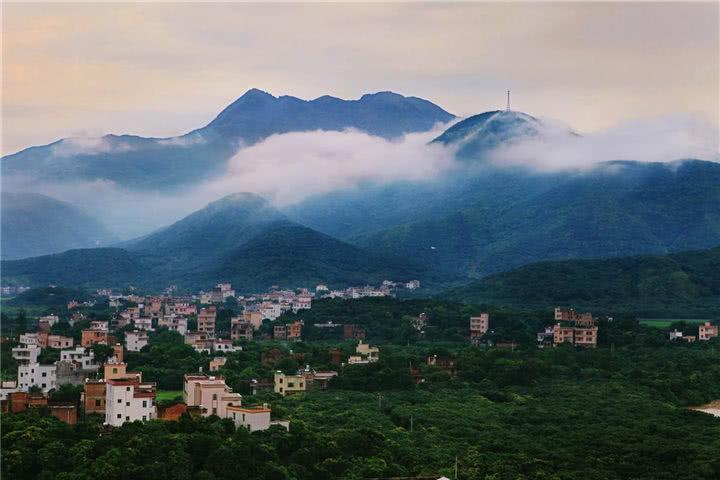 我国用道士名字命名的两座城市,其一富到流油,另一是特产之乡!