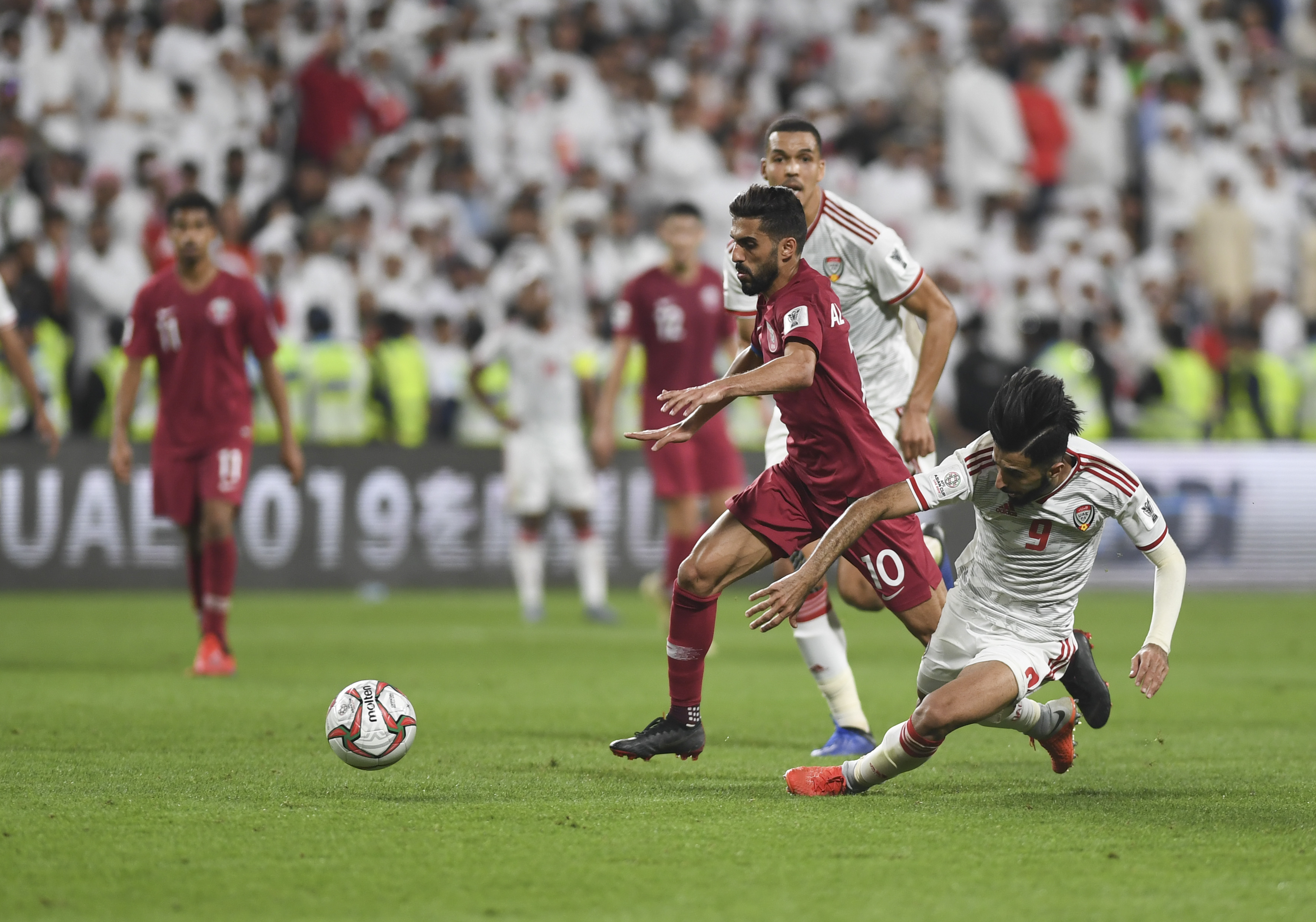 足球——半决赛:卡塔尔队晋级决赛