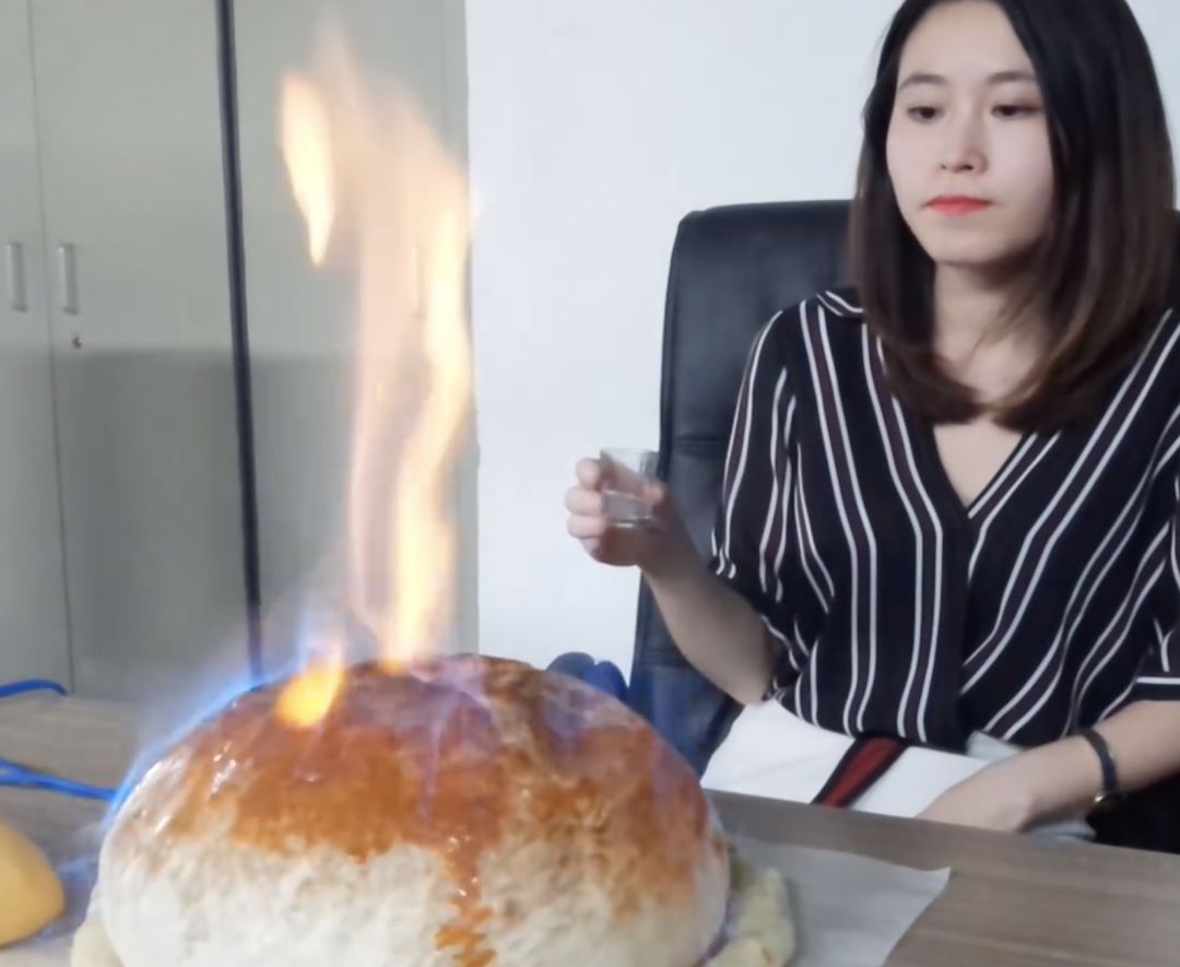 危险的"办公室小野"