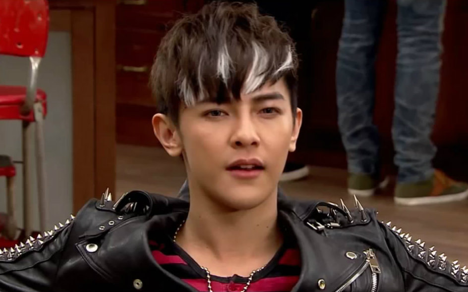 飞轮海四缺一,差一点合体,三人聚餐少了弟弟炎亚纶!