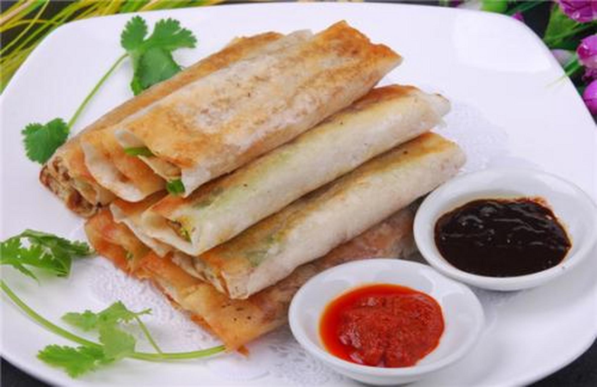 百城百味#杭州美食葱包烩儿,是来自民间的一样传统美食.