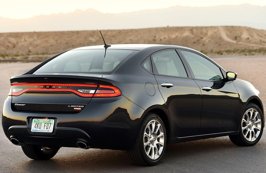 道奇dart2013款 基本型,外观设计很大气,给人一种豪华感