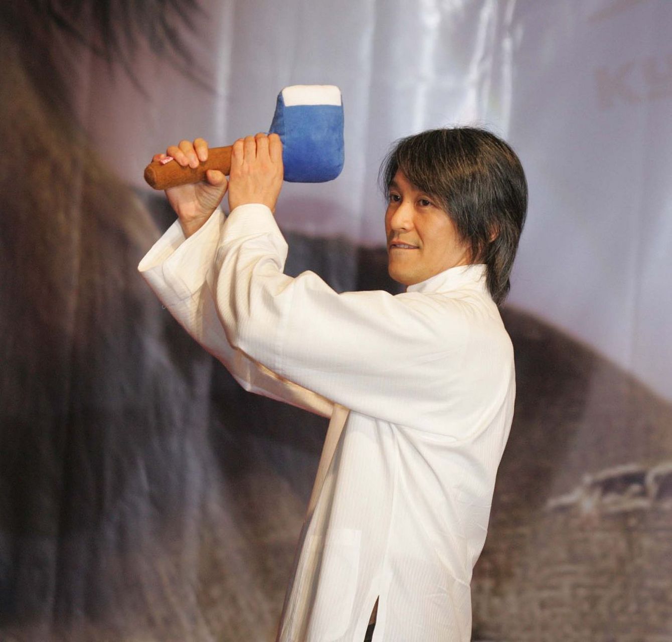 我眼中的秋天# 周星驰,原名stephen chow,1962年6月22日出生于中国