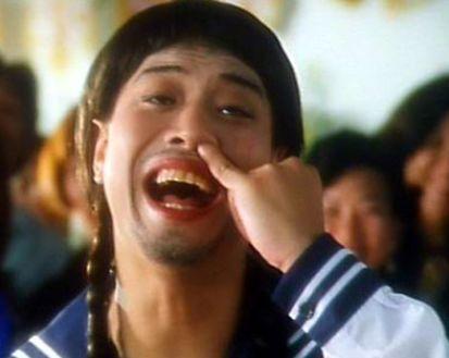 抖音惊现"腋毛女",一抬手黑森林吓坏网友:隔着屏幕都是味!