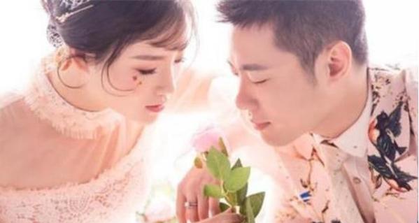 lol大司马结婚6年不肯晒自己老婆 直到看到照片 网友惊呆了?