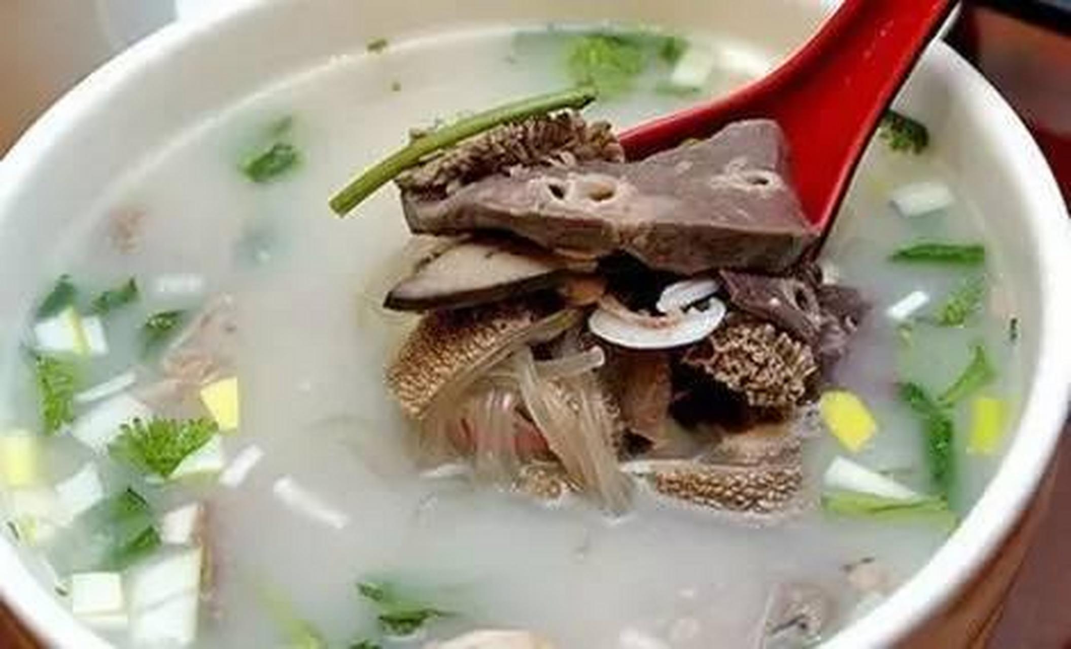 #城市身边事#【太原美食】"羊杂割"又称"羊杂碎",是山西的一道地方名