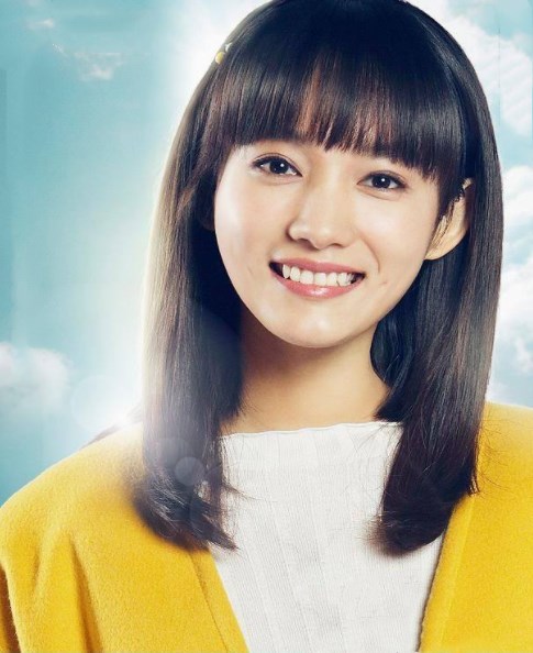 《幸福一家人》李月月 扮演者 洪佳宁,剧中是个单纯可爱的小姑娘,装扮