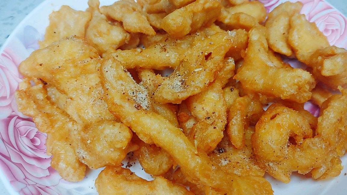 香酥鸡柳的做法,外皮酥脆鸡肉鲜嫩,零添加小零食,几元做一大盘