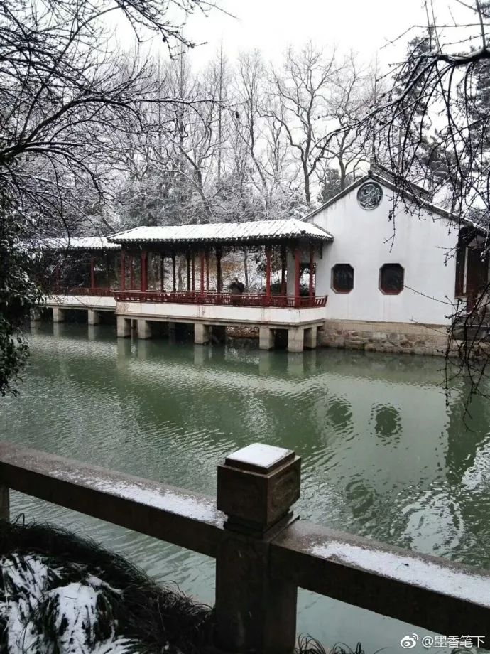 苏州大学雪景图片