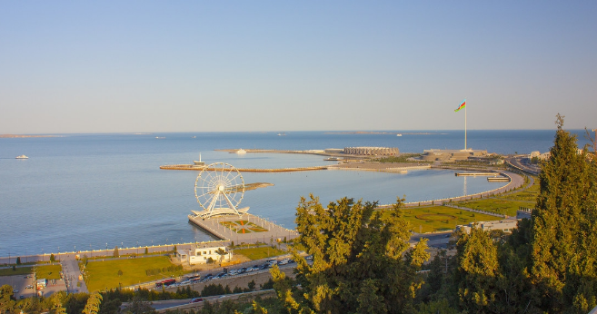 里海——面积广阔,港口众多