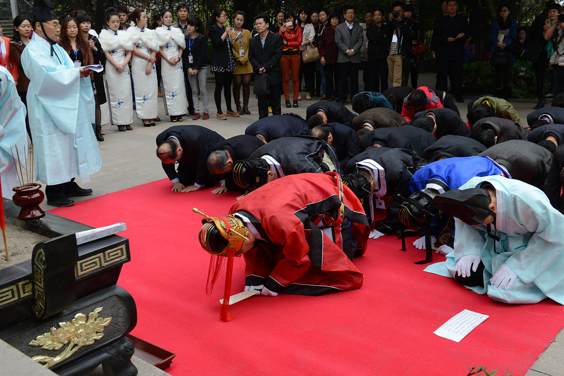 [原文:白事懒九拜怎