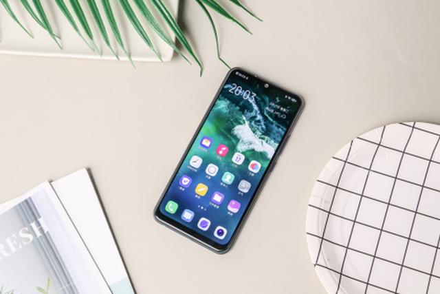 续航大升级,vivo u3x综合评测:全新体验,大u可为