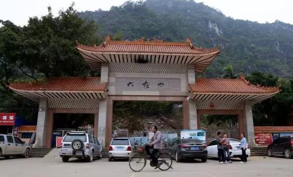 三娘湾 八寨沟旅游景区 九寨归来不观水,八寨归来不戏水 八寨沟 灵山