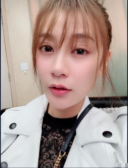 曹云金妻子唐菀与老东家正式解约,发文感谢知遇之恩