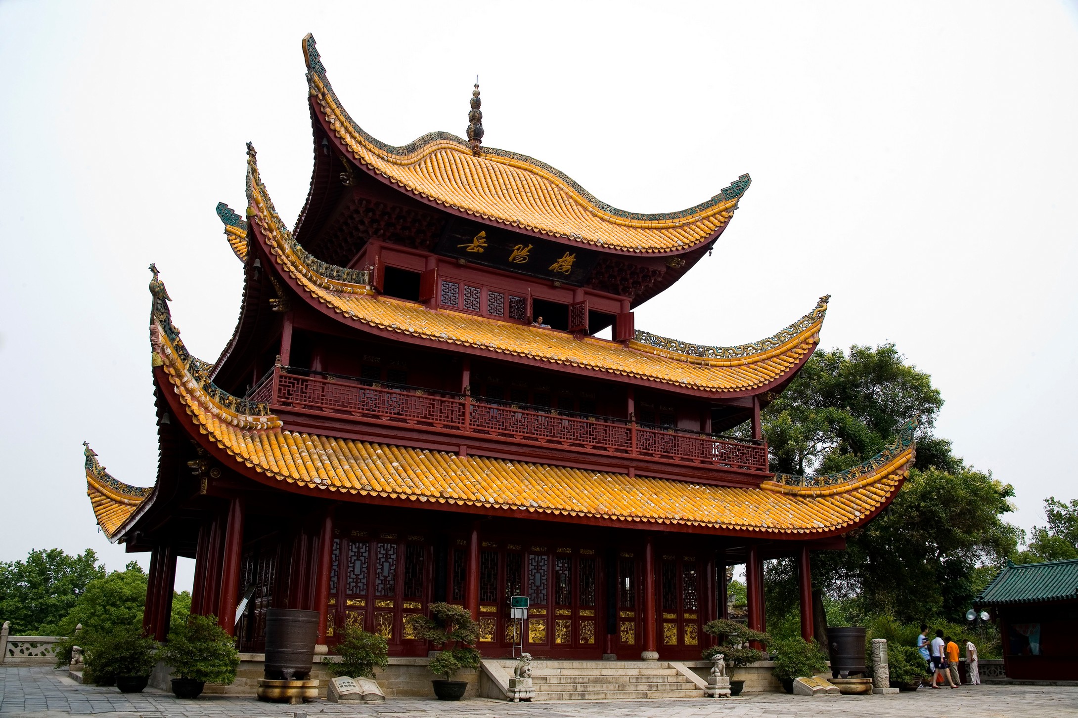 湖南岳阳,著名的港口城市,城市风景让人忍不住惊叹