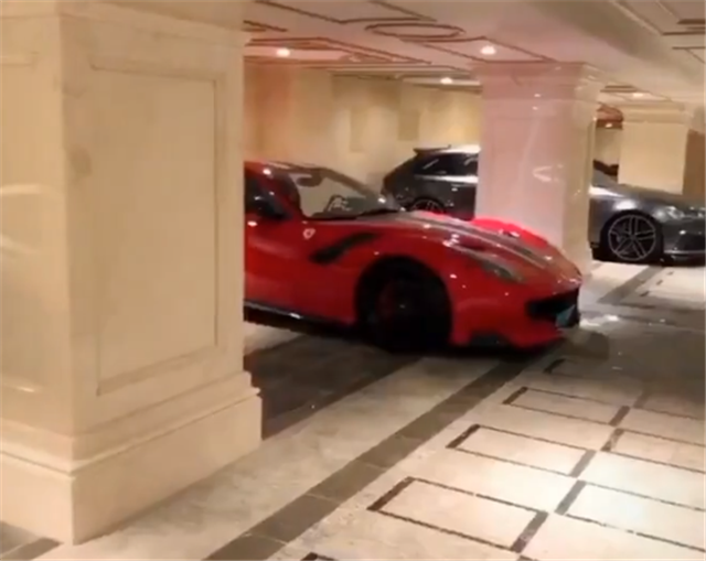 康美集团老总儿子车库,全是超跑,车价都超7位数,拉法,918都有