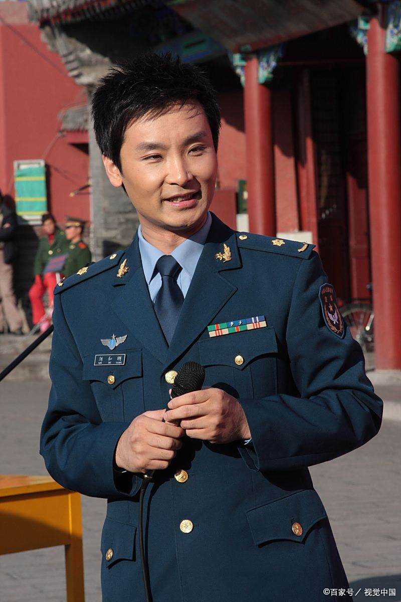 歌手刘和刚家里,出事了?小院被偷!三十多年好酒被洗劫一空