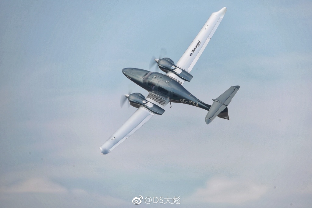 da62是钻石飞机高性能活塞机型家族里最大的一款机型