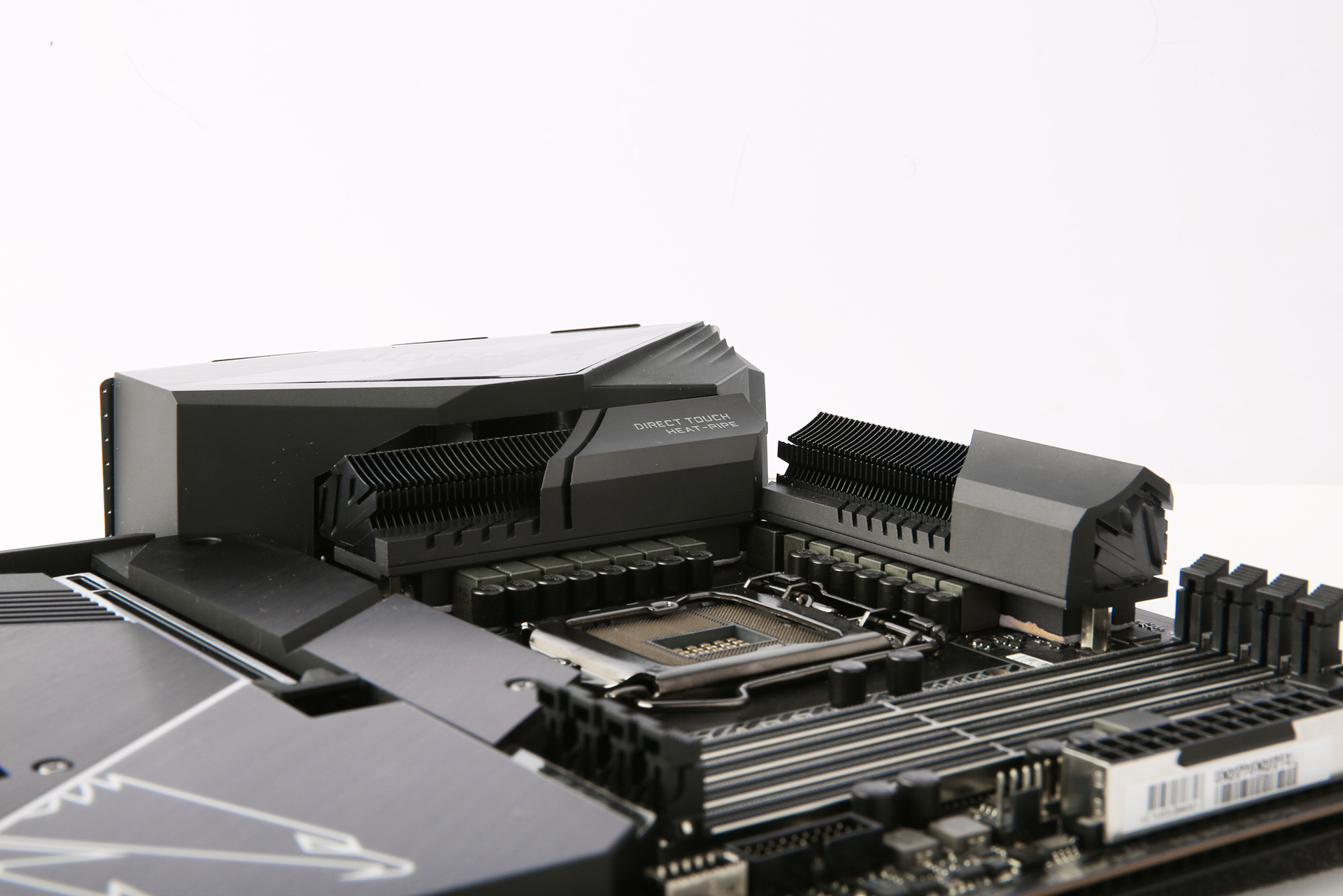 14相数字供电超频更神勇 技嘉z490 aorus master主板欣赏