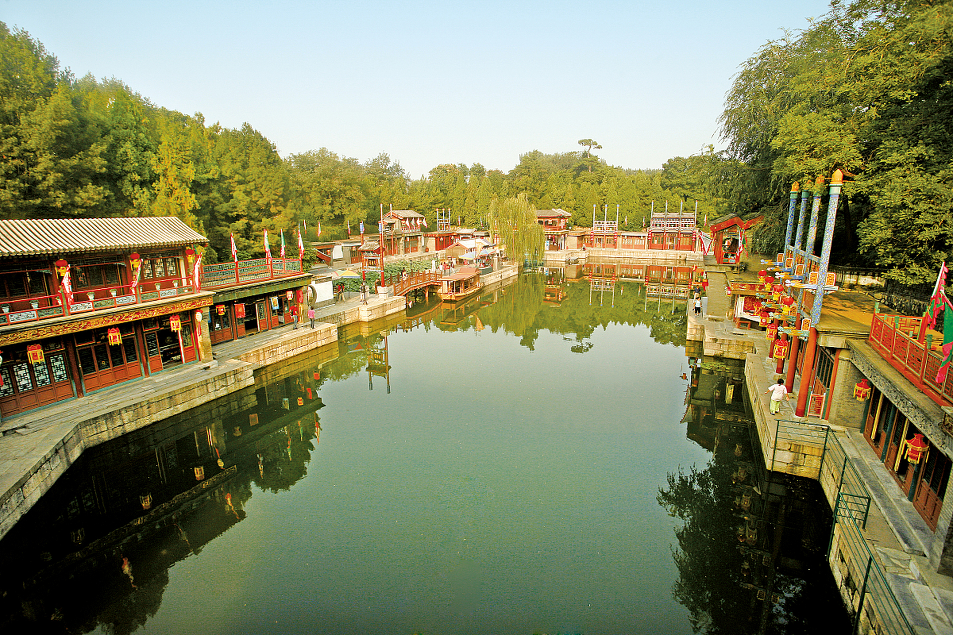 通城县旅游景点 通城县,这座位于湖北省东南部的小城,虽不大,却拥有着