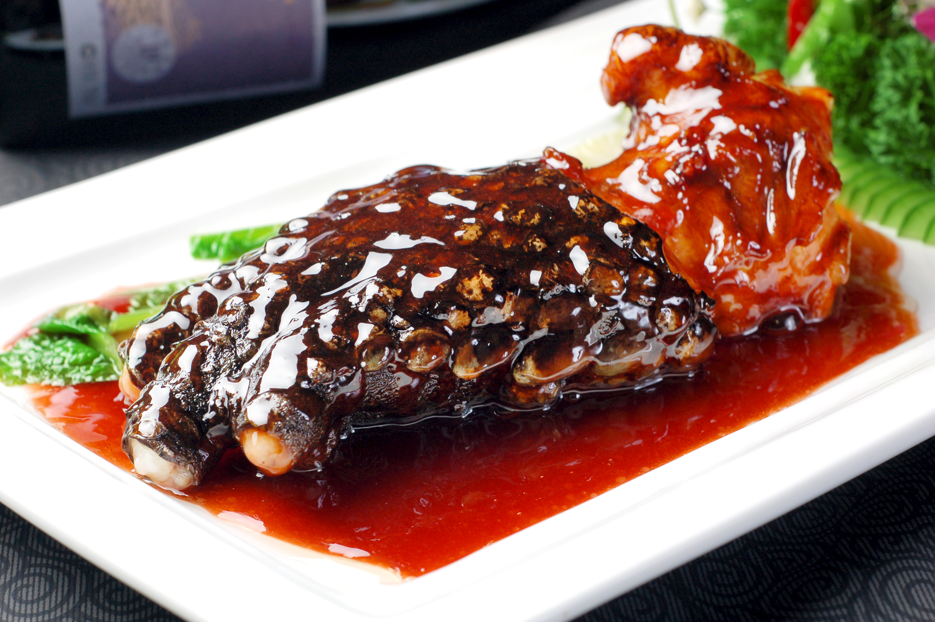 美食陪你过寒冬:吃货们一定要尝一尝,红烧鳄鱼掌