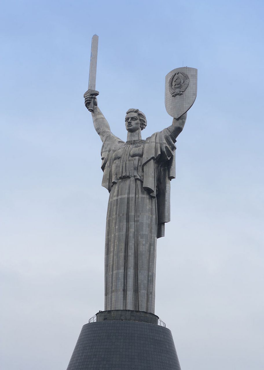 苏联时期的著名雕像图片