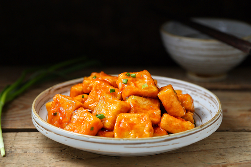 一块老豆腐,一碗调味汁,教你做锅包豆腐,香嫩可口比肉还好吃!