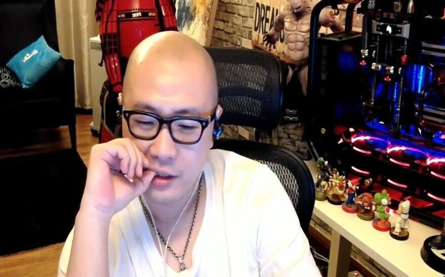 主播蛇哥被斗鱼索赔1.5亿天价违约金!斗鱼:已向法律提交申请