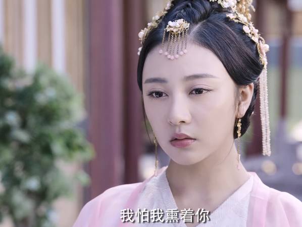 萌妻食神:琉璃用"孩子"碰瓷,结局罪有应得,网友:太解气了!