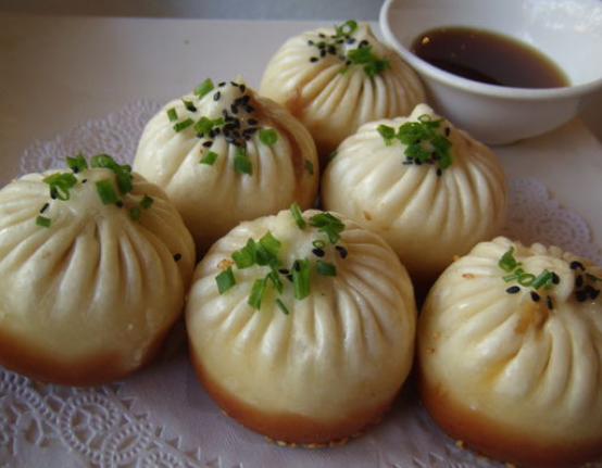 4份生煎包最想吃哪一份,测你今年的"情感运势".