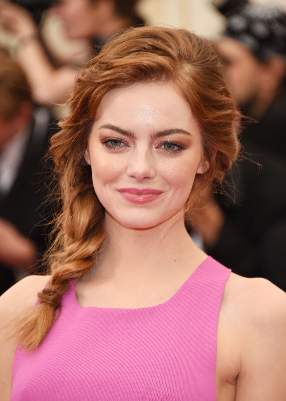 甜心秘诀:emma stone艾玛史东百变发型风格演绎