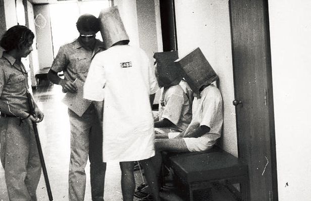 斯坦福监狱实验:每个人都可能变成恶魔