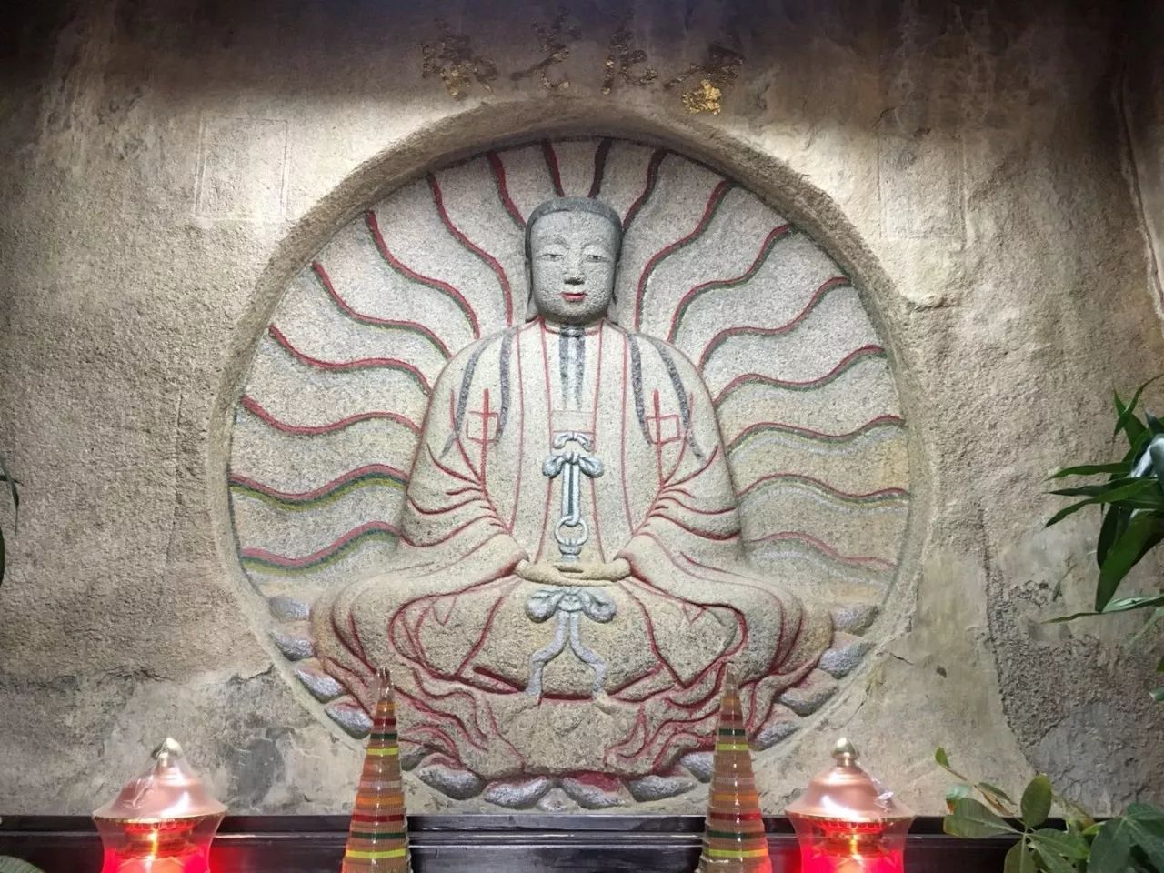 对晋江的老阿伯老阿嬷而言,"草庵"就只是一个用来烧香拜佛的地方.