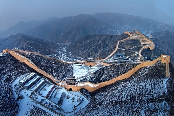 万里长城八达岭东段鸟瞰