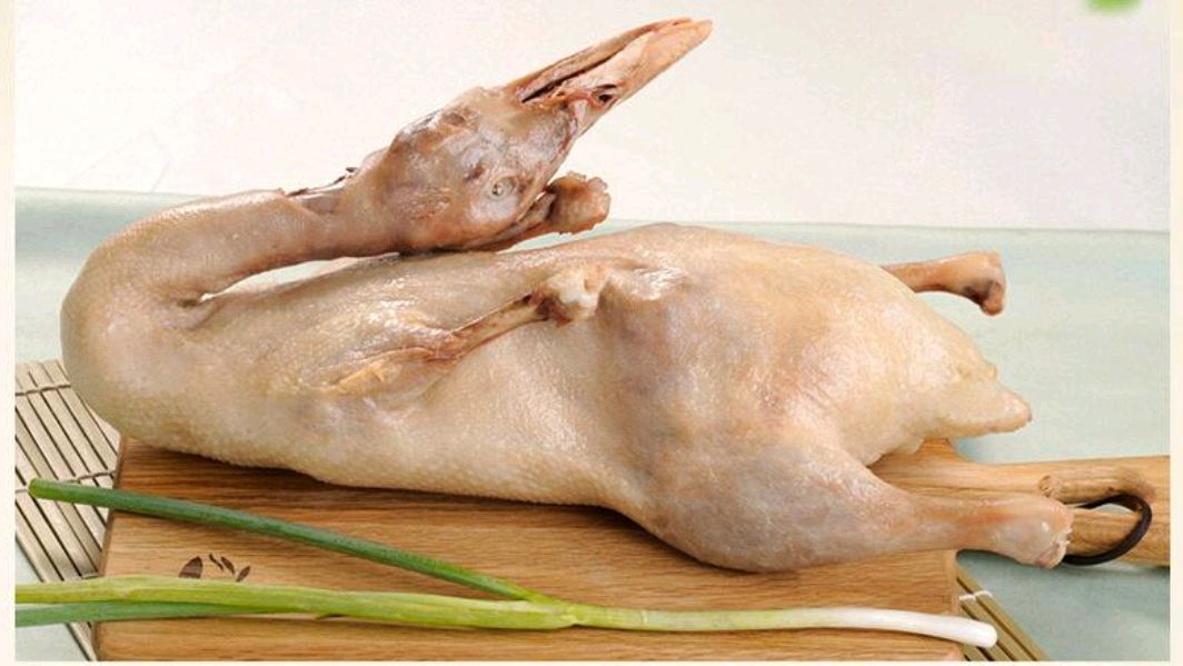 南京盐水老卤,药材配比和火候有讲究,学会了在家也能做盐水鸭