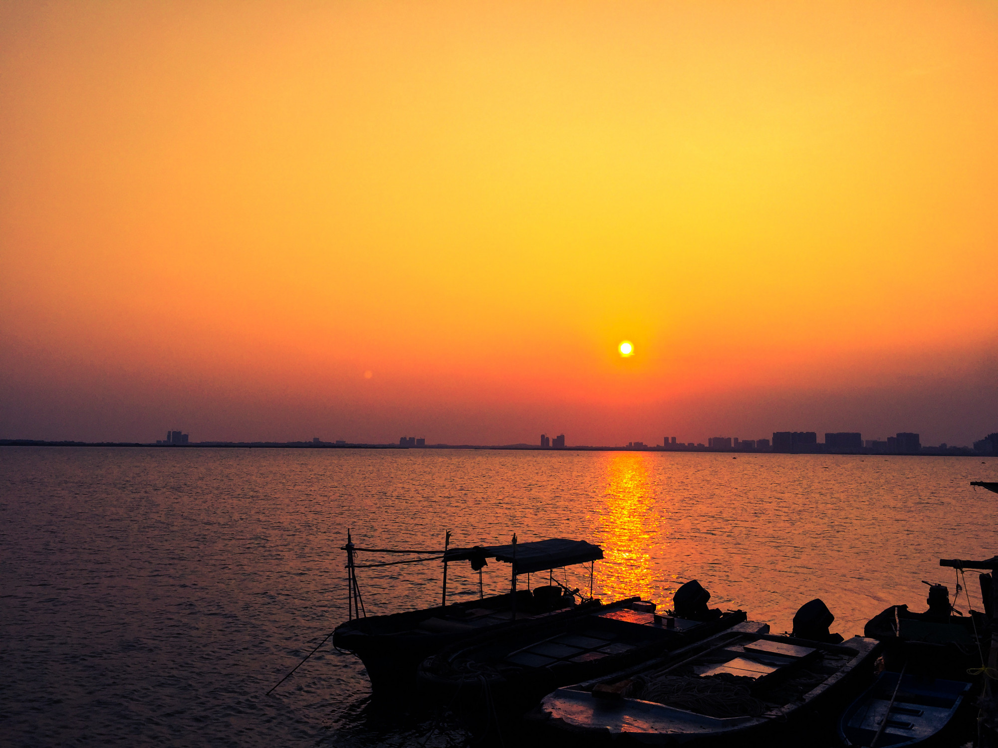 落日余晖,夕阳西下