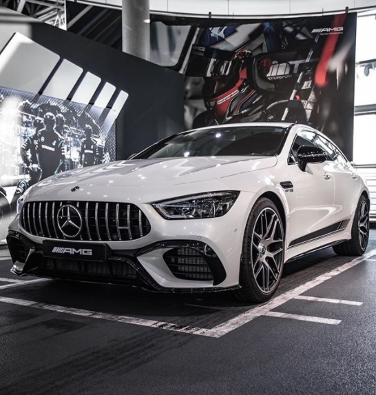 奔驰新amg gt 63s,32秒破百的高性能四门轿跑车