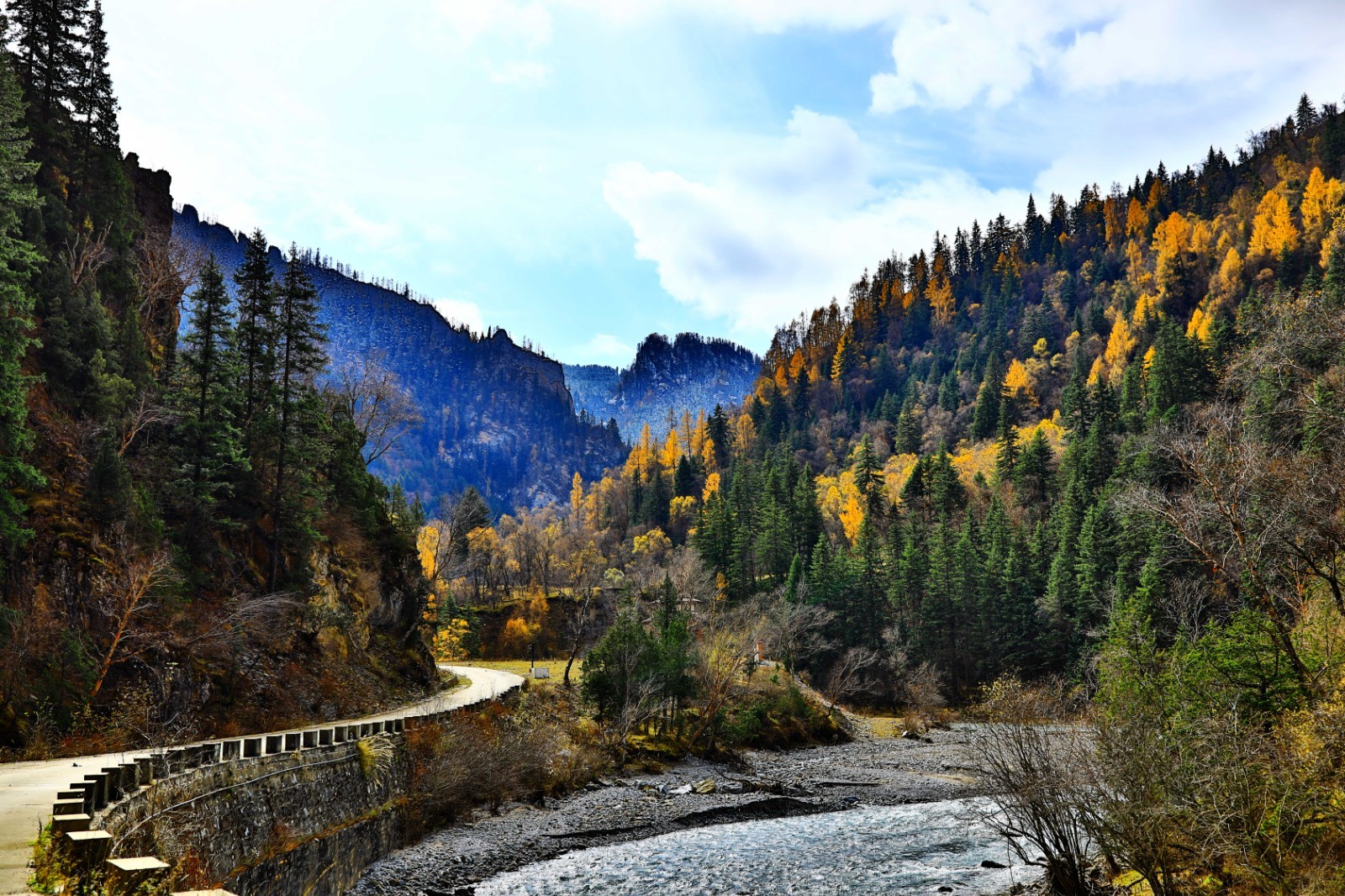 风光摄影:甘南藏族自治州卓尼县秘境里的秋意之美