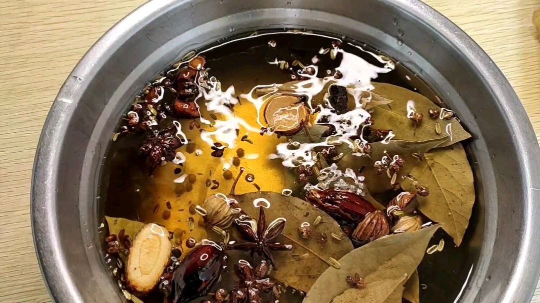 卤菜中香料的配方和比例第三章,五香料油的制作方法,学卤菜必看