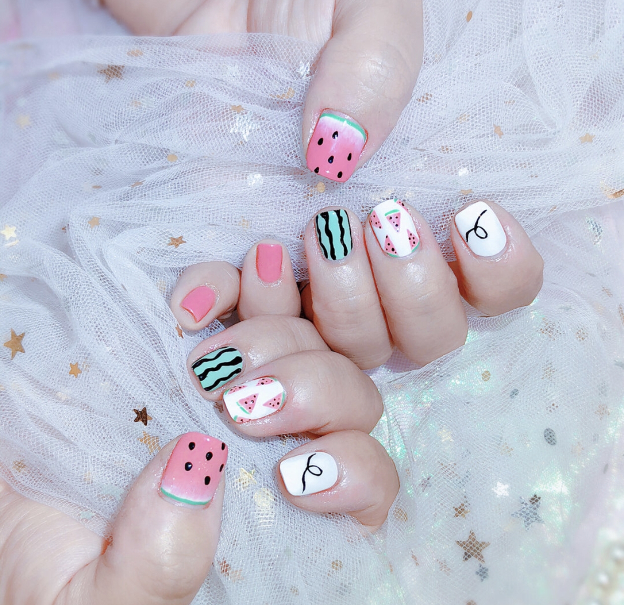 夏日必备的水果系美甲合集,气质超甜的指尖太可爱啦!