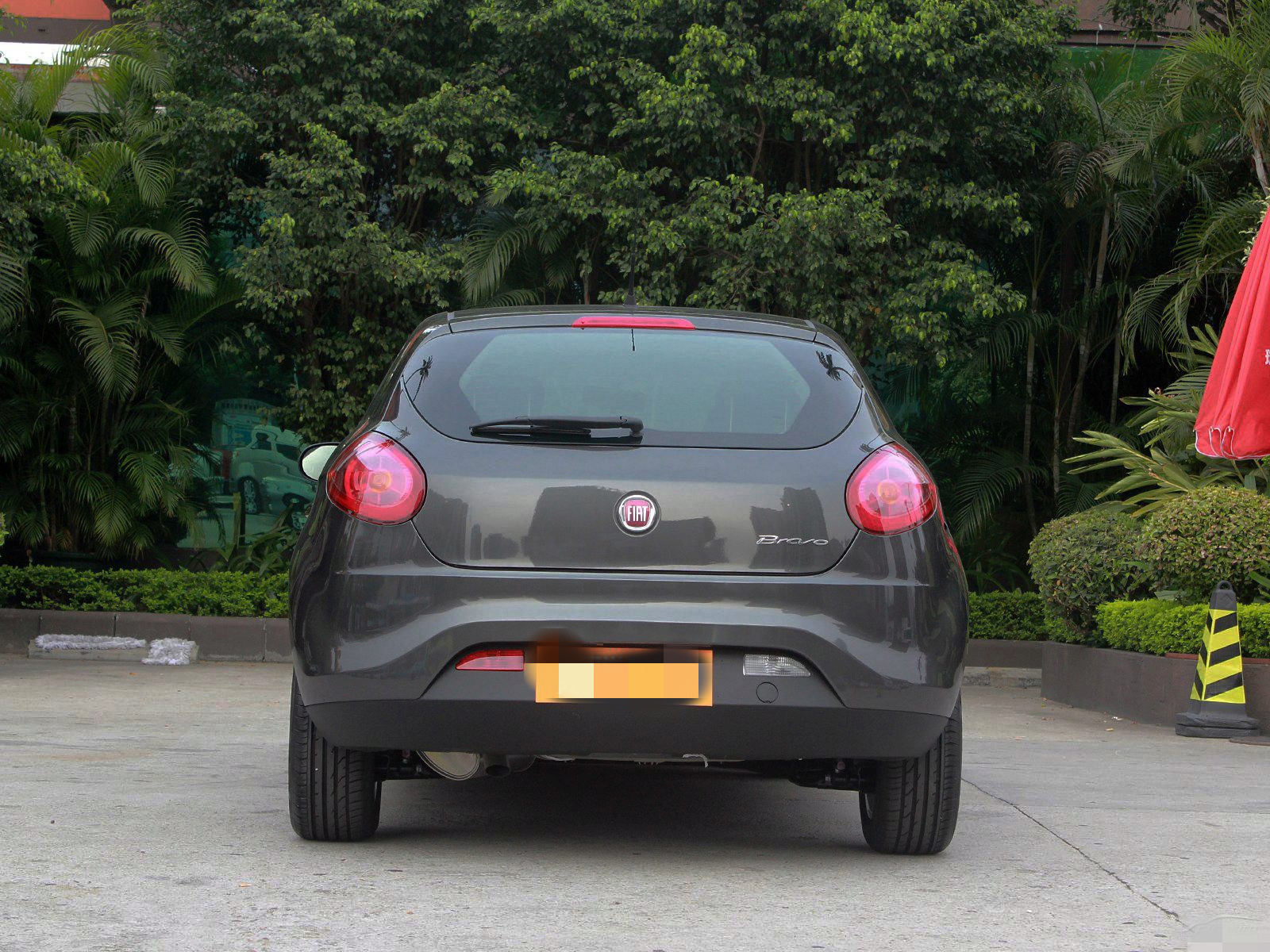 领你欣赏菲亚特博悦的霸气外观