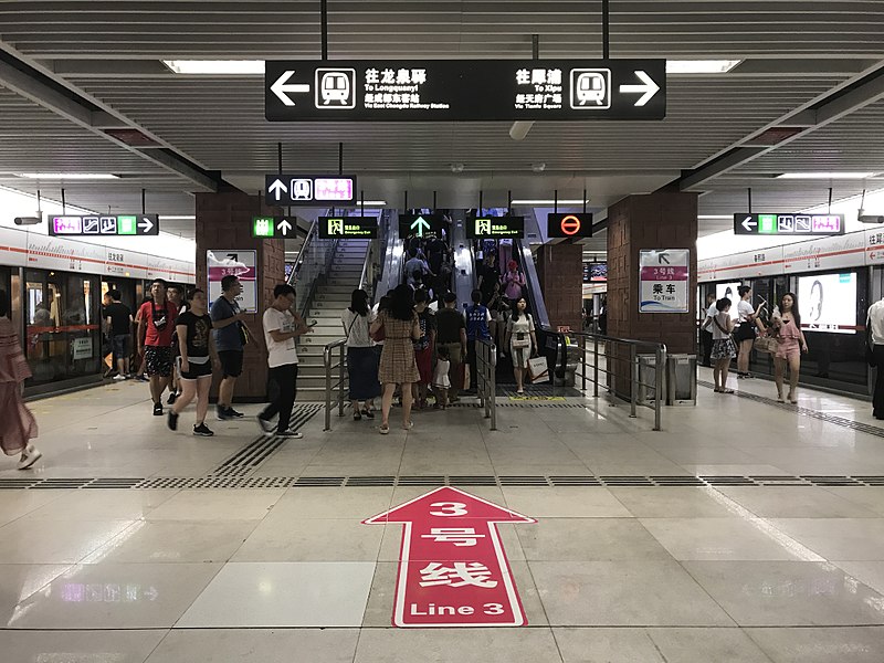 成都春熙路地铁站是客运量首位:换乘站,繁华商业区是客流量关键