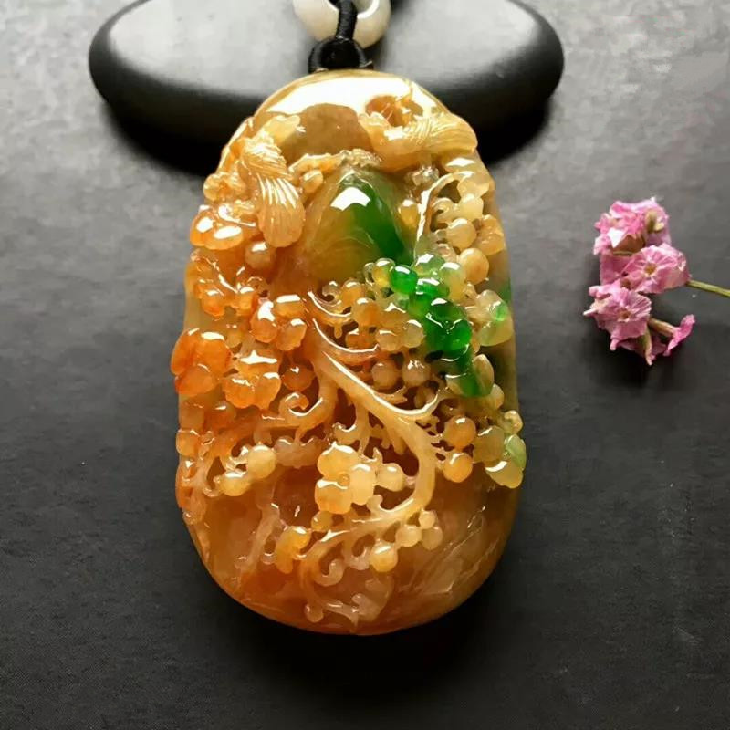 既然黄加绿翡翠这么好,我们该怎么挑选黄加绿翡翠呢?