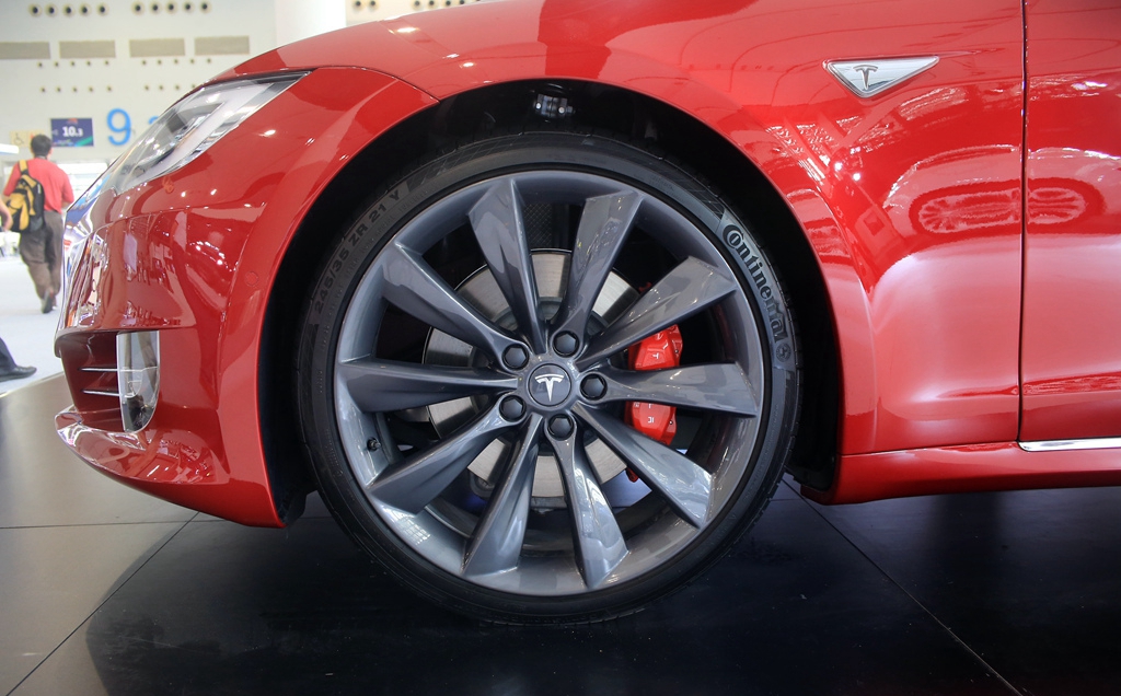 给大家图解一款特斯拉models,霸气的外观,一起了解