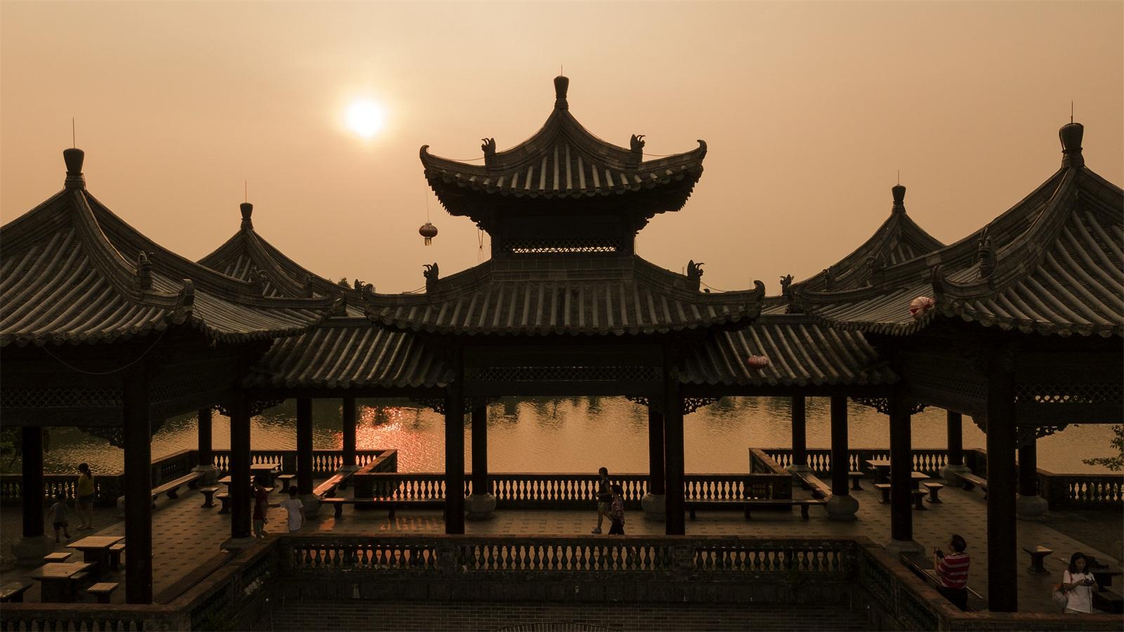 晏殊最唯美的一首诗,美得令人叹息,原来思念可以这么美这么伤!