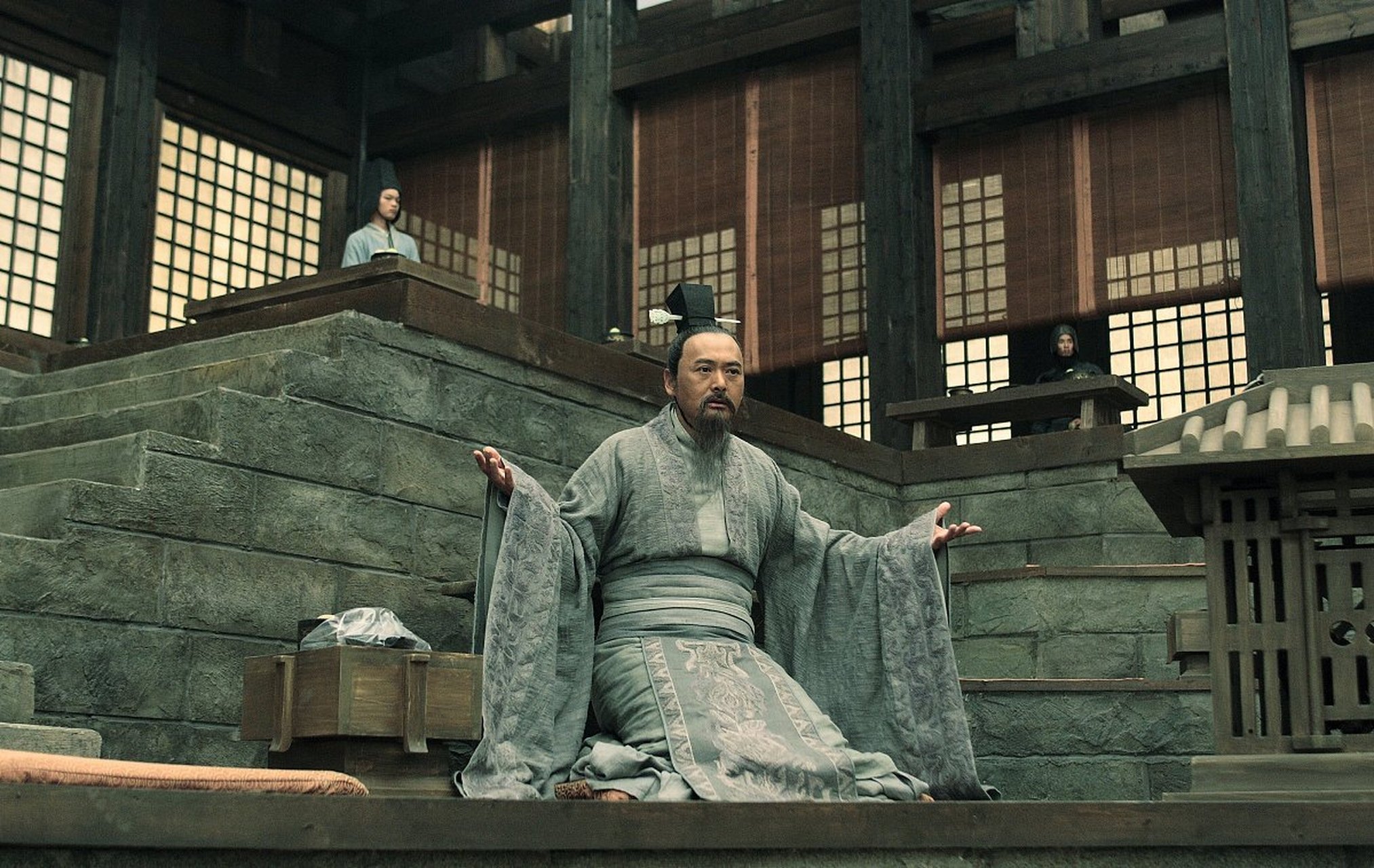 太尉蒋济上疏说:"古时大舜辅佐唐尧治国,以结党营私为戒;周公协助成王