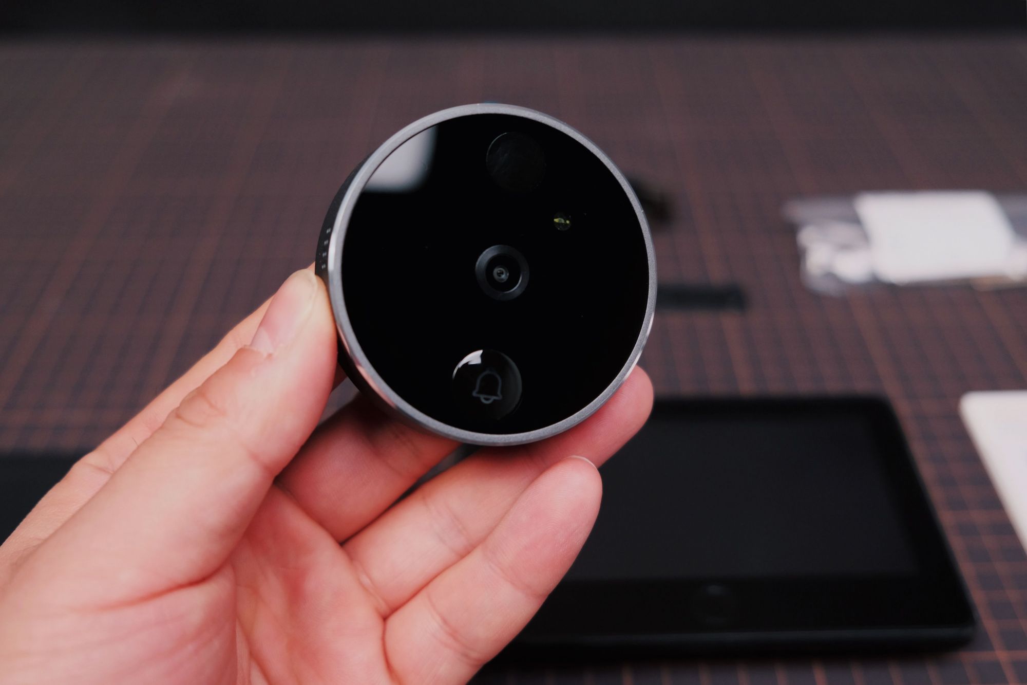 小白智能猫眼 m1 图赏:只需简单几步,让你家的猫眼变智能