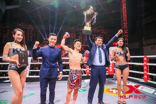 张美煊戏剧性ko日本选手,夺得2018首胜剑指金腰带!